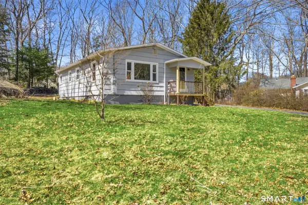 9 Stone Court, Ledyard, CT 06335