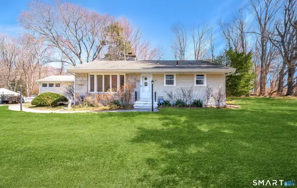 16 Featherbed Lane, Branford, CT 06405