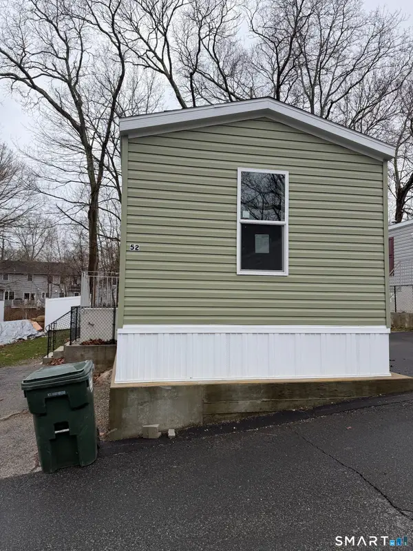 435 High Street #52, Groton, CT 06355