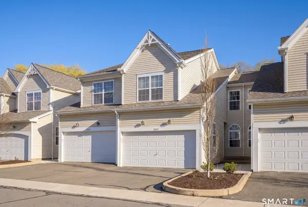 1804 Eaton Court #1804, Danbury, CT 06811