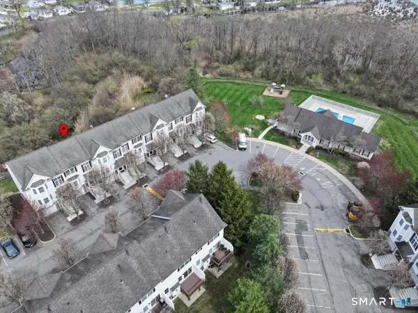 602 Larson Drive #602, Danbury, CT 06810