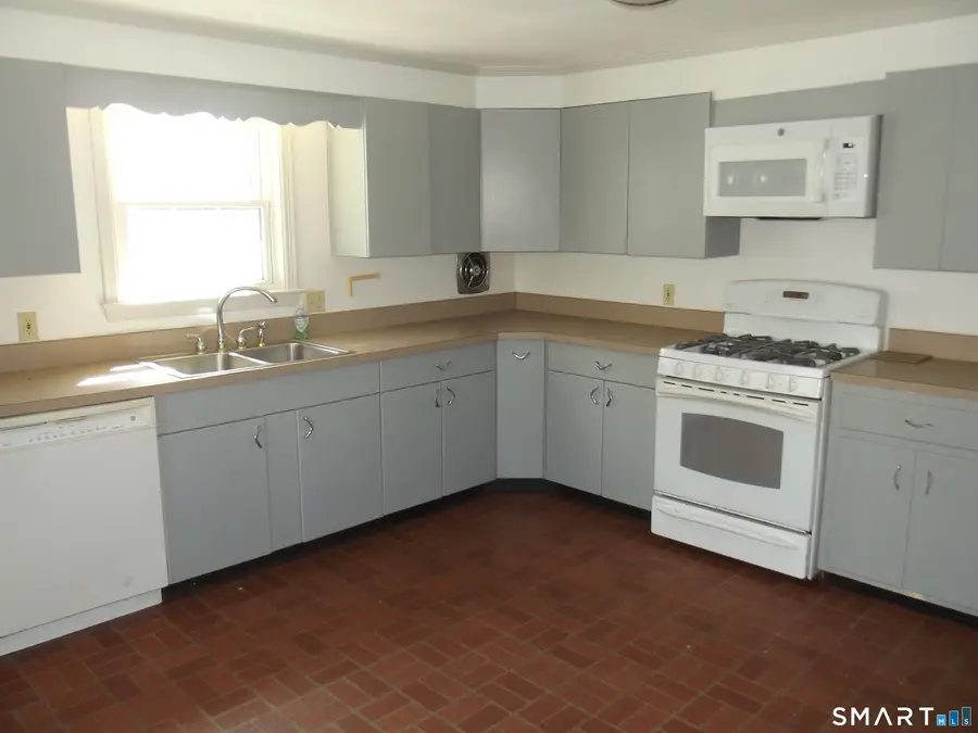 192 Wells Street, Manchester, CT 06040 - #2