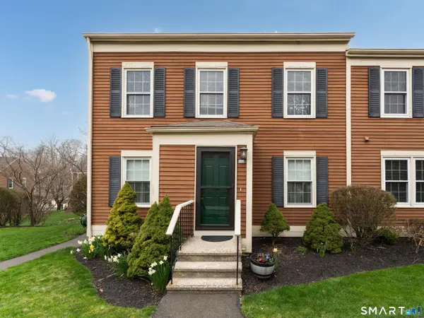 135 Foxbridge Village Road #135, Branford, CT 06405