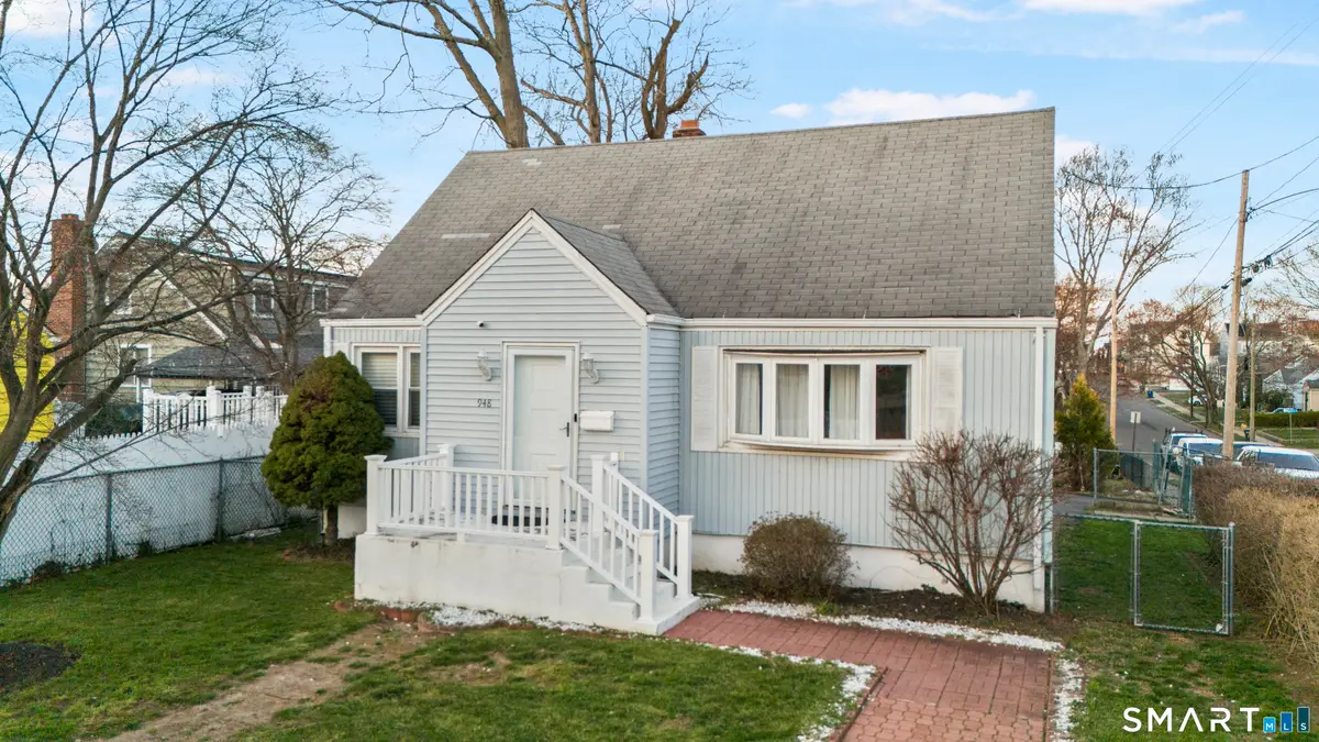 948 Wayne Street, Bridgeport, CT 06606 - #1
