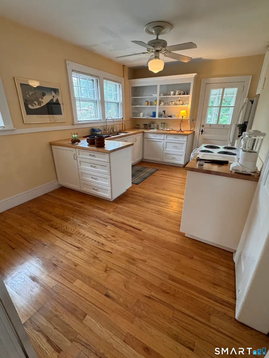 25-27 Griswold Street, Hartford, CT 06114 - #2