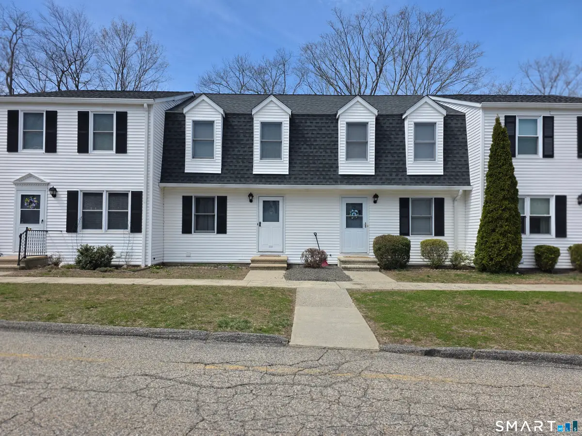 18 Colonial Village #18, Shelton, CT 06484 - #1