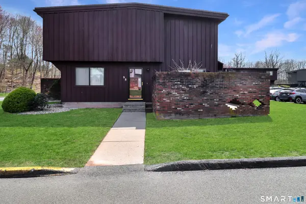 98 Webster Court #98, Newington, CT 06111