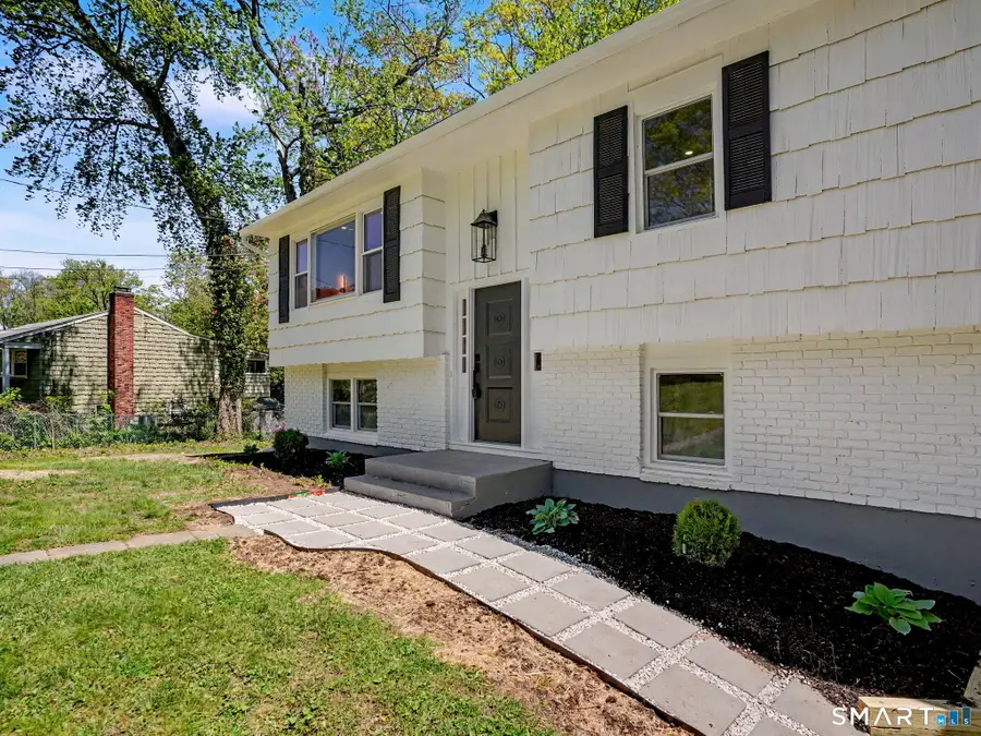 6 Eric Court, Norwalk, CT 06851 - #3