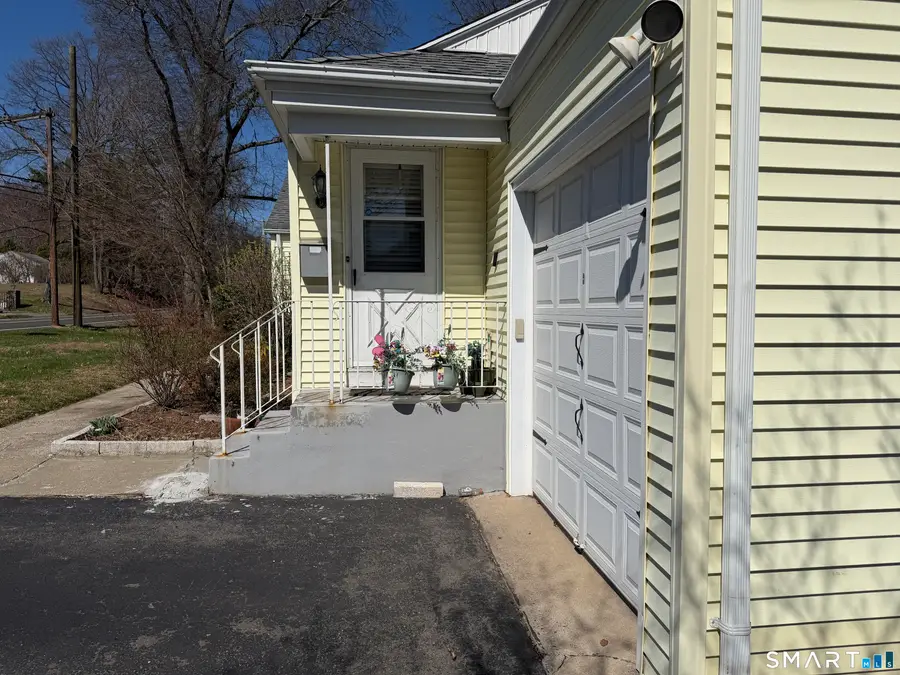 14 Prospect Street, Bloomfield, CT 06002 - #2