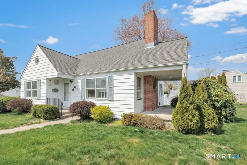 206 Crown Street, Stratford, CT 06615 - #1
