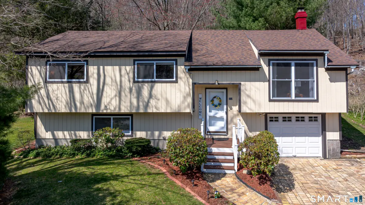 332 Union City Road, Naugatuck, CT 06770 - #1