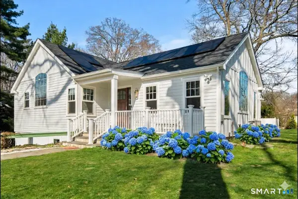 8 Ledge Road, Norwalk, CT 06853