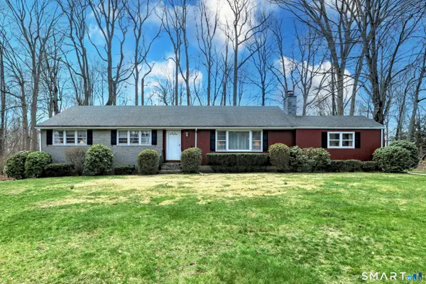 322 Hotchkiss Road, Orange, CT 06477