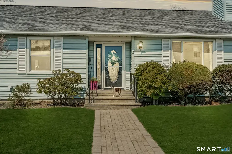 5 Penny Lane, New London, CT 06320 - #2