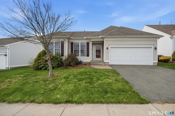 17 Heather Lane #17, Suffield, CT 06078