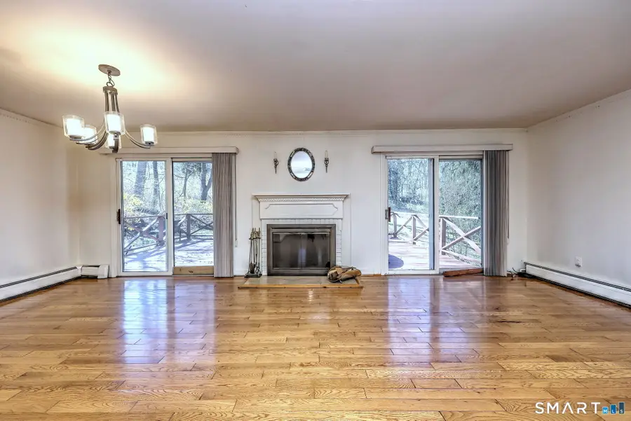 28 Grandview Drive, Trumbull, CT 06611 - #2