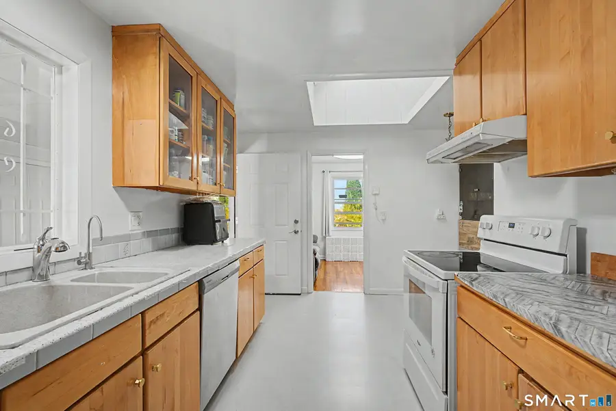 394 Clintonville Road, North Haven, CT 06473 - #3