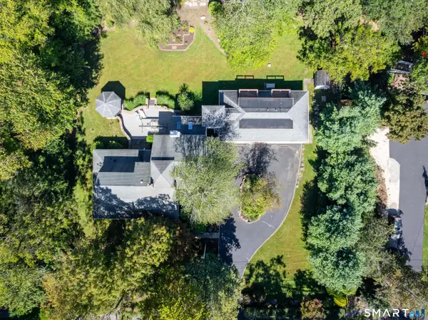 231 Roxbury Road, Stamford, CT 06902