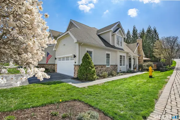 638 Danbury Road #64, Ridgefield, CT 06877