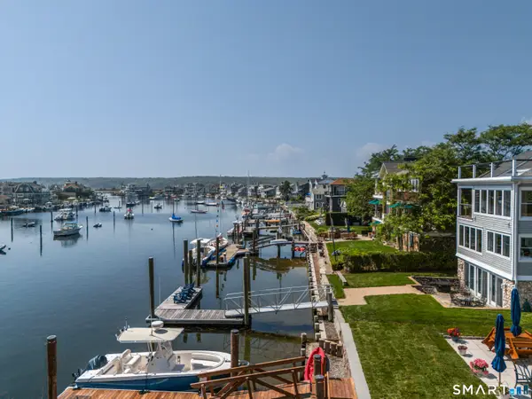 31 Atlantic Avenue, Groton, CT 06340