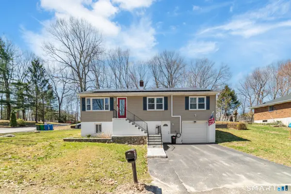 327 Lakeside Boulevard West, Waterbury, CT 06708