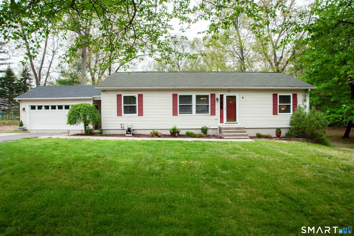 19 Debbie Lane, Enfield, CT 06082 - #1
