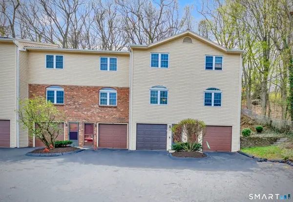 146 Howe Avenue #146, Shelton, CT 06484