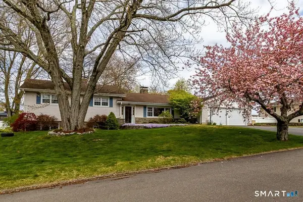 220 Oak Ridge Road, Stratford, CT 06614