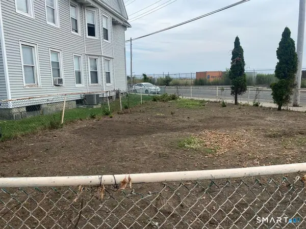 520 Seaview Avenue, Bridgeport, CT 06607