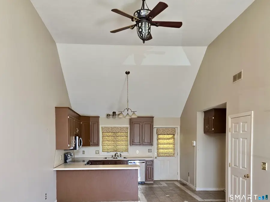 304 Brainard Road #29, Enfield, CT 06082 - #3