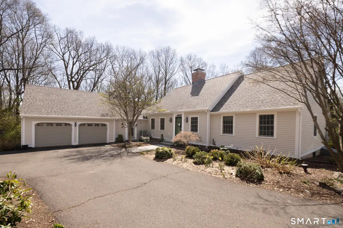 122 Crest Road, Middlebury, CT 06762 - #1