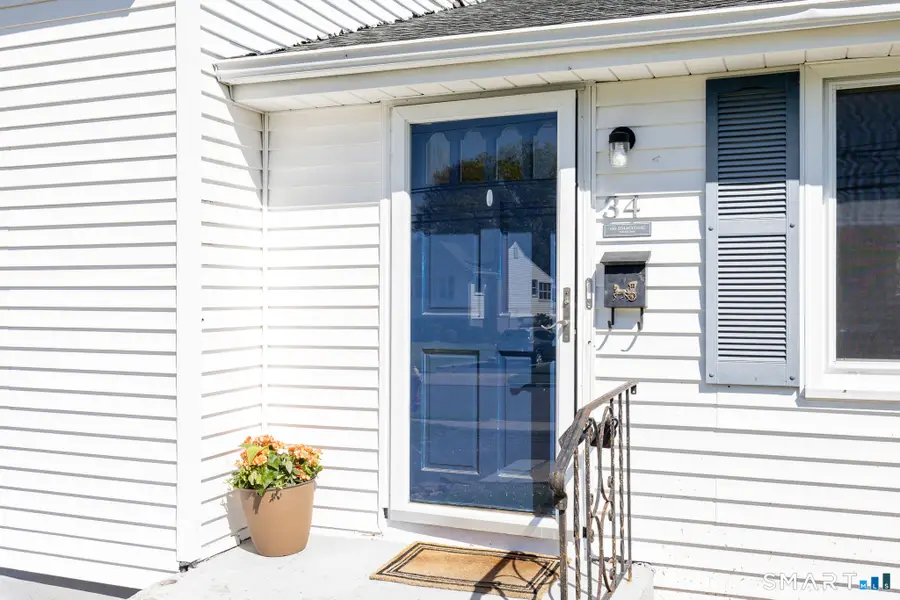 34 Crocker Avenue, West Hartford, CT 06110 - #2
