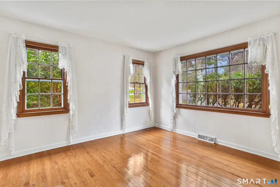 64 Mariner Circle, Trumbull, CT 06611 - #3