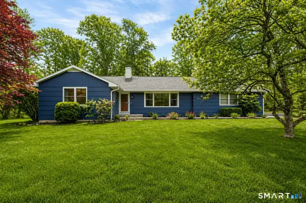 14 Elmcrest Drive, Danbury, CT 06811