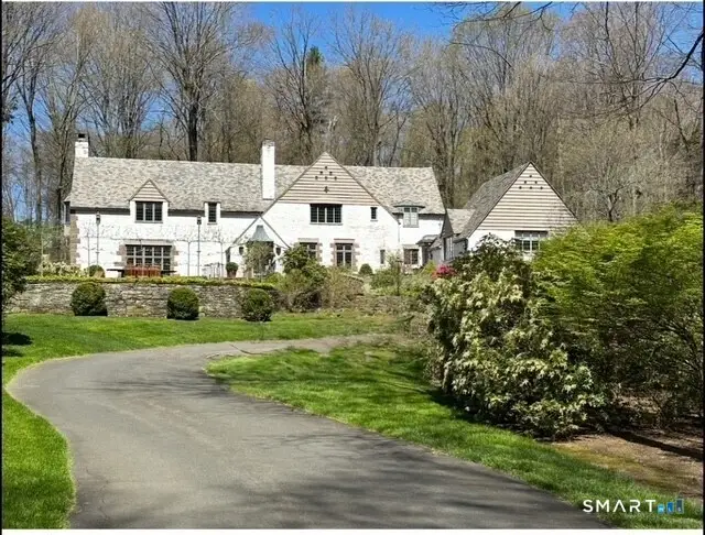 11 Stonebridge Lane, West Hartford, CT 06107 - #1