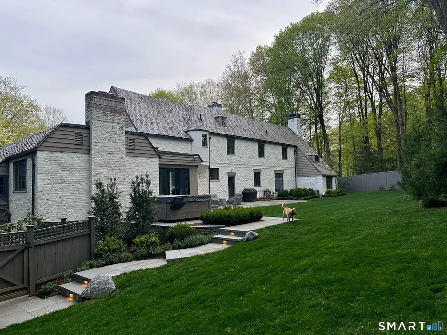 11 Stonebridge Lane, West Hartford, CT 06107 - #2