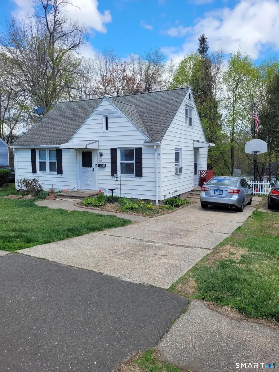 293 North Hoadley Street, Naugatuck, CT 06770 - #2