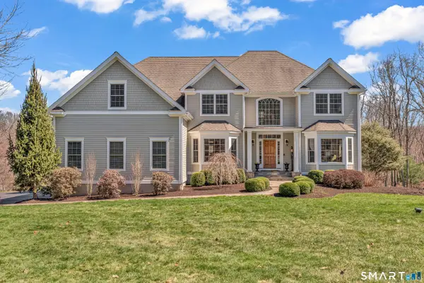 2 Somerset Lane, Newtown, CT 06482