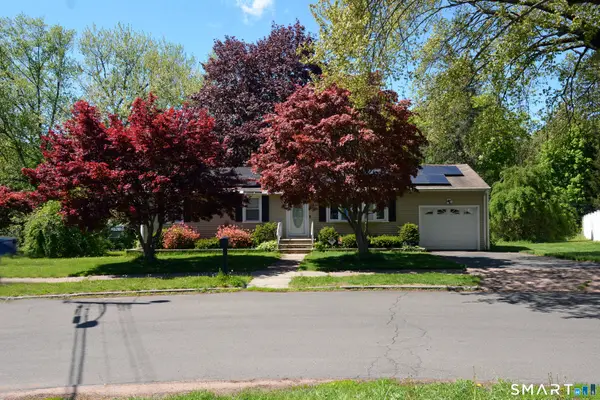 45 Dennis Circle, Hamden, CT 06514
