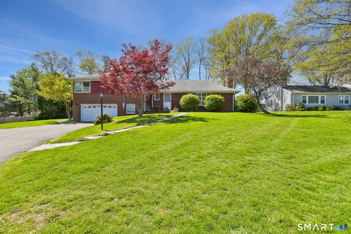 104 Knollwood Drive, New Haven, CT 06515 - #1