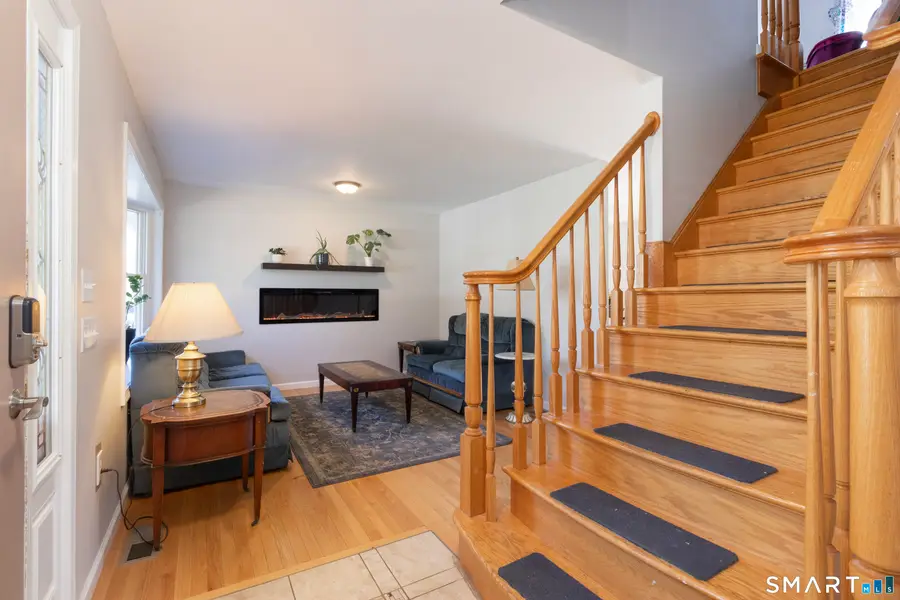 8 Crestview Terrace, Wallingford, CT 06492 - #2