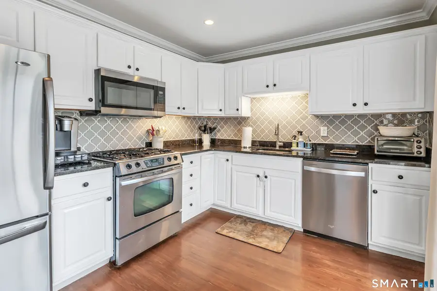 39 Maple Tree Avenue #15, Stamford, CT 06906 - #3