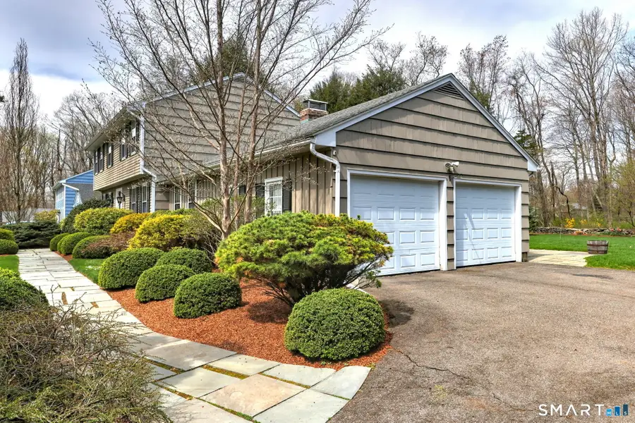 9 Kitcher Court, Trumbull, CT 06611 - #2