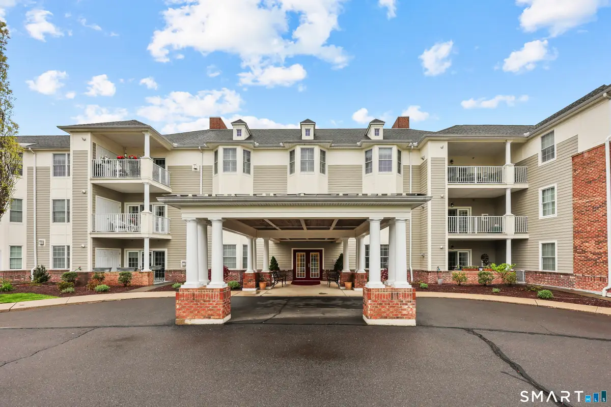 25 Cassandra Boulevard #111, West Hartford, CT 06107 - #1