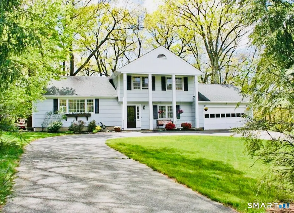 124 Oldfield Road, Trumbull, CT 06611 - #1