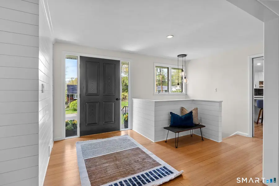 11 Ranger Lane, West Hartford, CT 06117 - #2