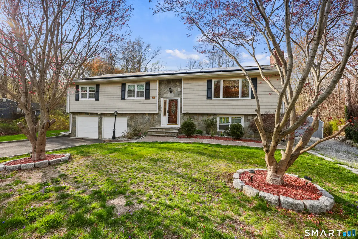 40 Winthrop Place, Monroe, CT 06468 - #1