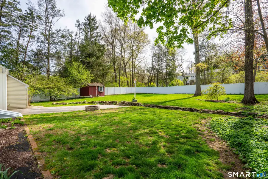 25 Meadow Farms Road, West Hartford, CT 06107 - #2