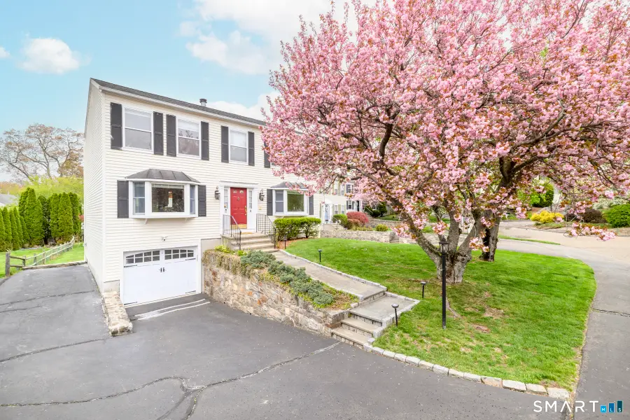 5 Lacey Lane, Norwalk, CT 06854 - #2