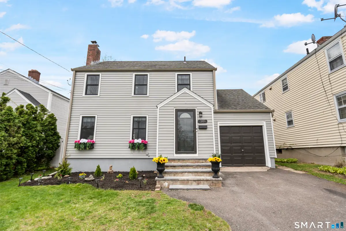 381 Quaker Lane South, West Hartford, CT 06119 - #1